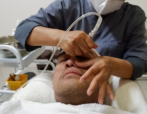 facial Dermaglow untuk pria